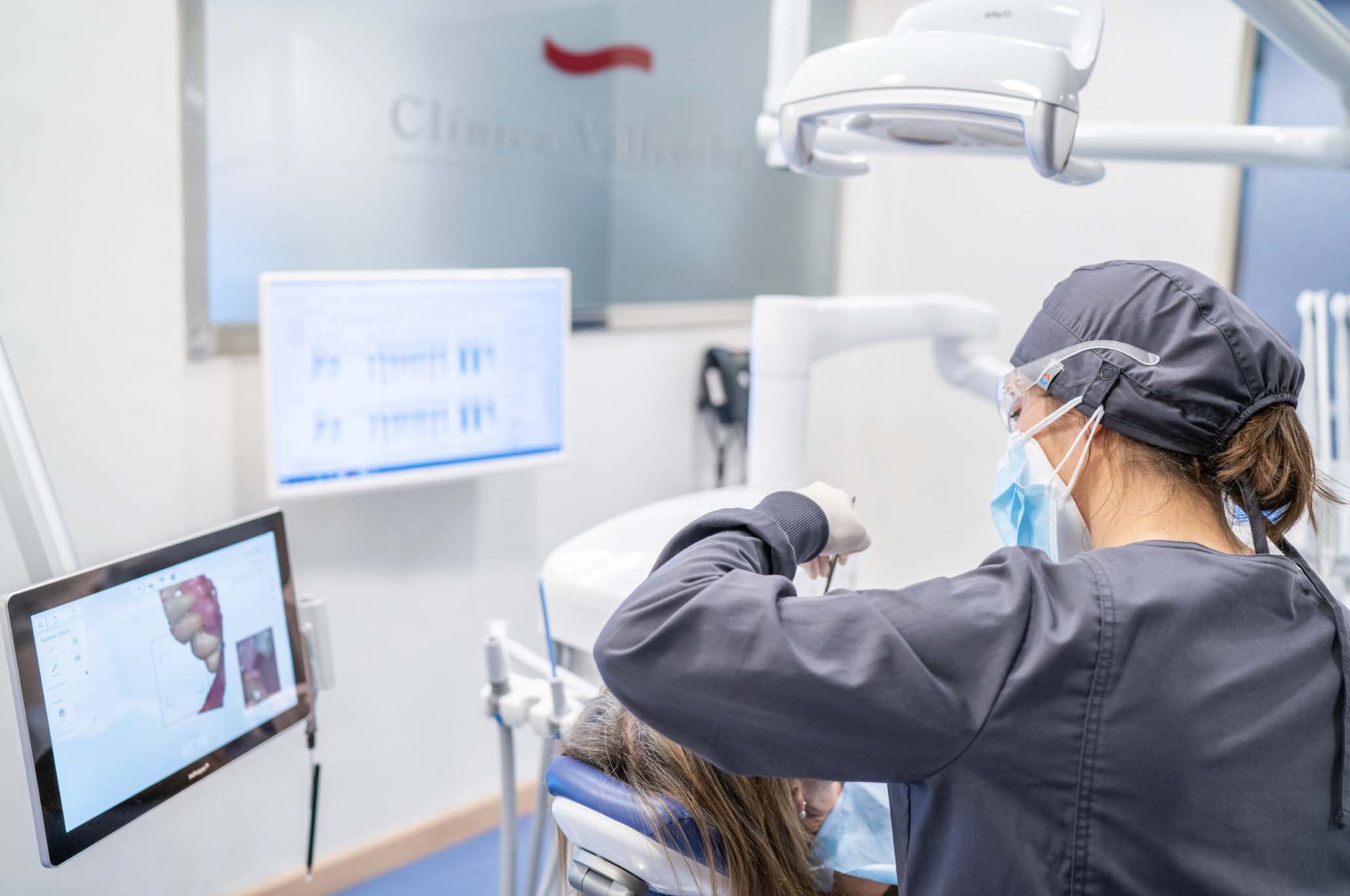 evaluacion inicial en clinica dental clinica vallcorba | Tipos de implantes dentales cual es la mejor opcion para su salud oral evaluacion inicial en clinica dental clinica vallcorba | Tipos de implantes dentales cual es la mejor opcion para su salud oral