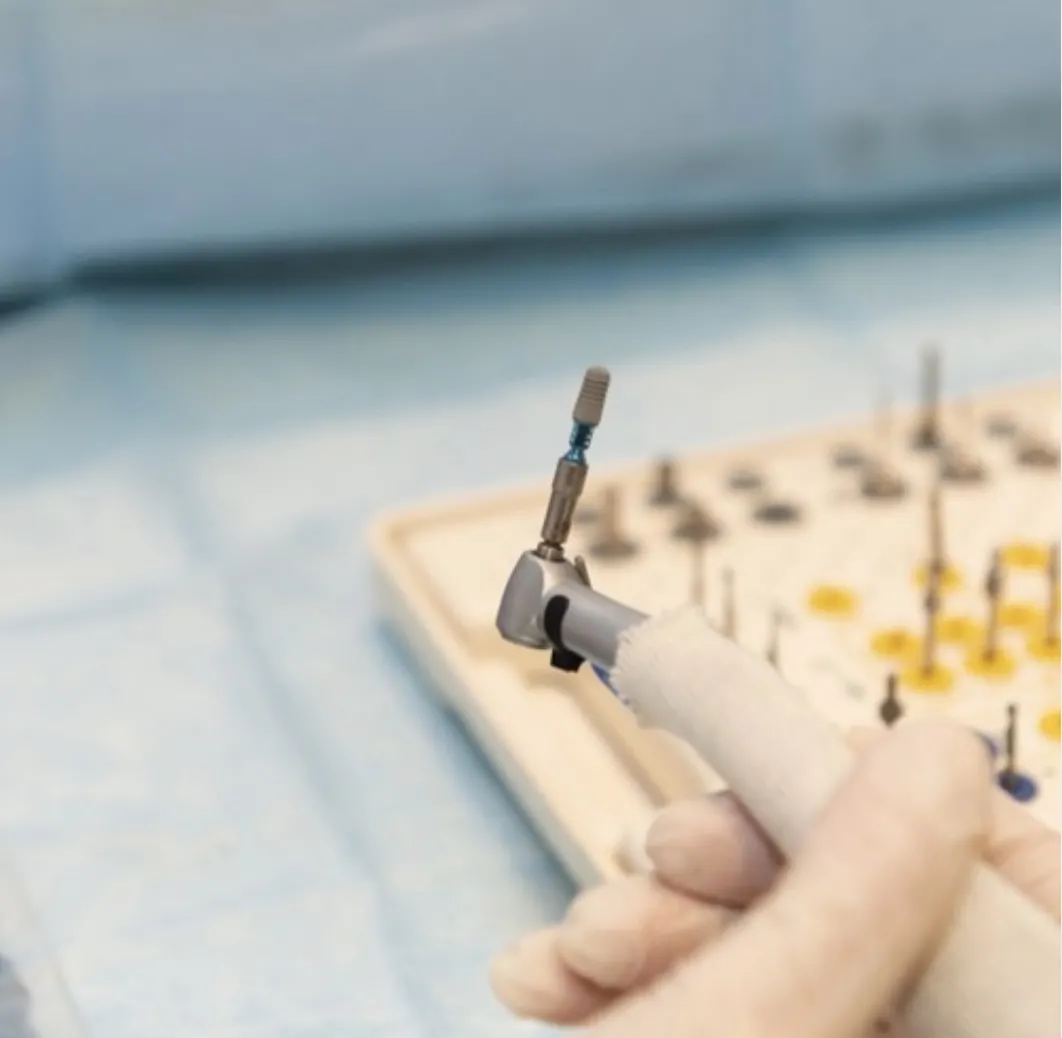 Implantes dentales