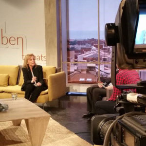 La Dra. Vallcorba habla sobre implantes dentales La Dra. Vallcorba habla sobre implantes dentales