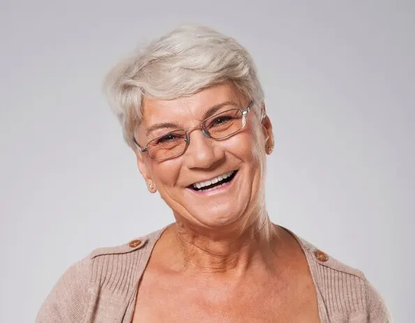 Sonría sin tener edad. Cuidados bucales en la tercera edad