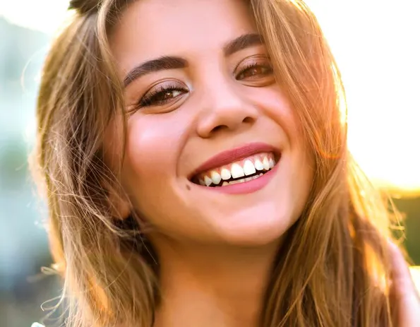 Consejos de Clínica Vallcorba para mantener la sonrisa sana y bonita